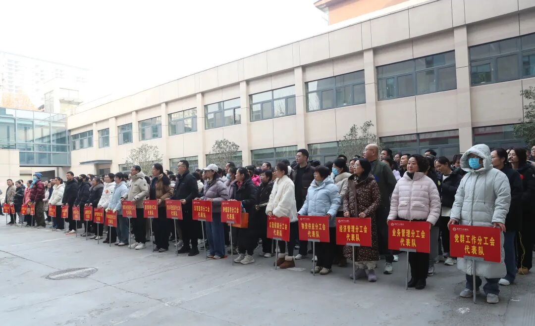 B25I7215.JPG B25I7215.JPG