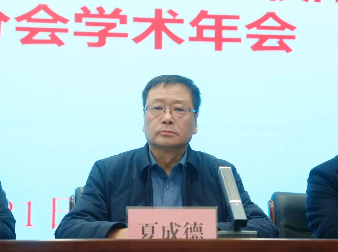 b69e86b4a0d68b47d9c84bf8e8e5dbfd.jpg b69e86b4a0d68b47d9c84bf8e8e5dbfd.jpg